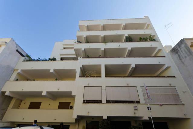 Reggio Central House Low Cost Per 4 Реджо-ди-Калабрия Экстерьер фото